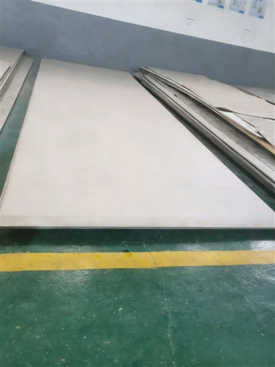 Placa gruesa de titanio laminada en caliente